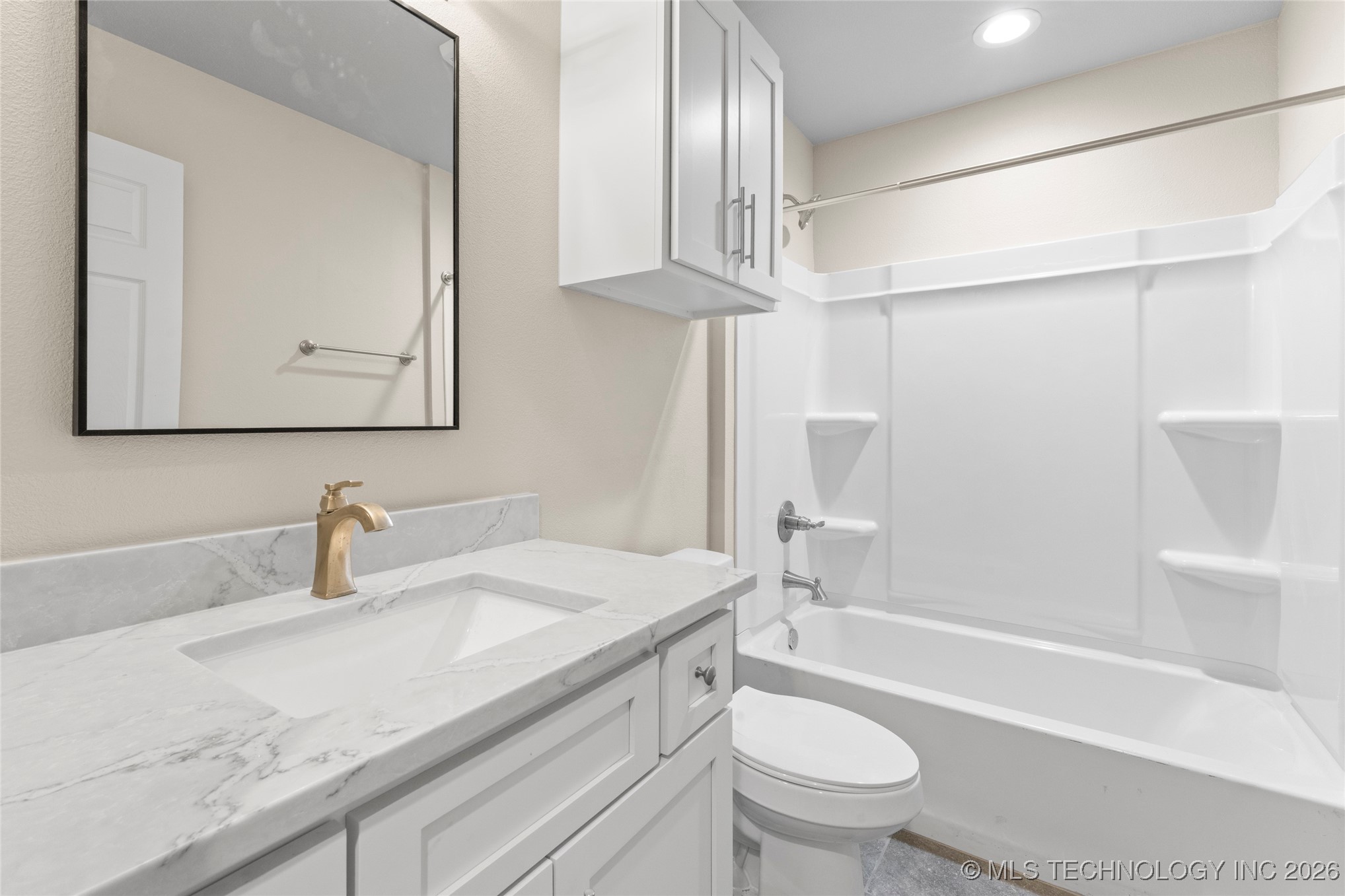 4740 S Vancouver Avenue Property Photo 16