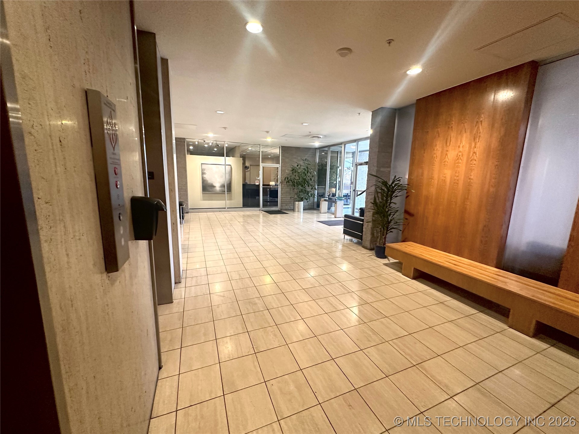 1502 S Boulder Avenue 14l Property Photo 3