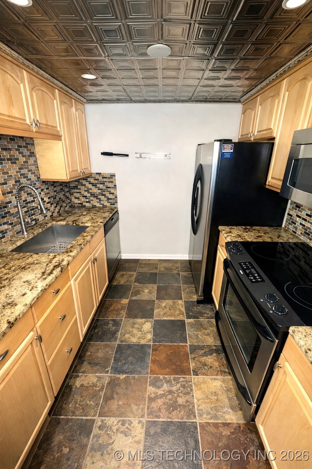 1502 S Boulder Avenue 14l Property Photo 8