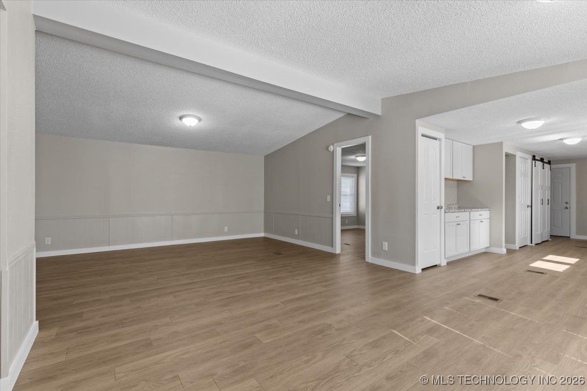 1158 S Collyge Avenue Property Photo 11