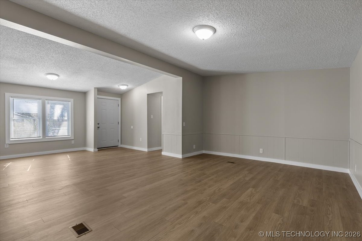 1158 S Collyge Avenue Property Photo 15