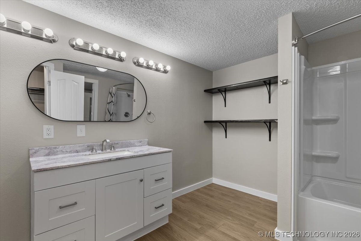 1158 S Collyge Avenue Property Photo 20