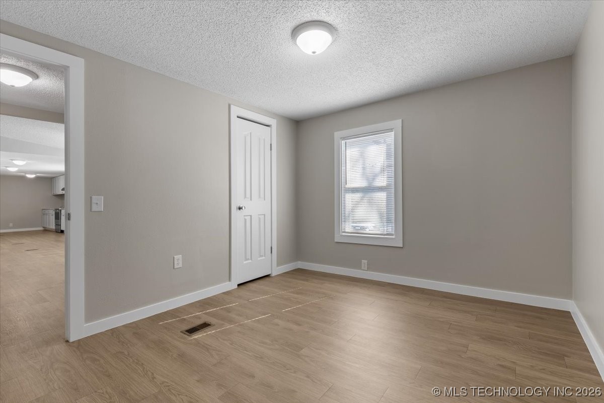 1158 S Collyge Avenue Property Photo 23