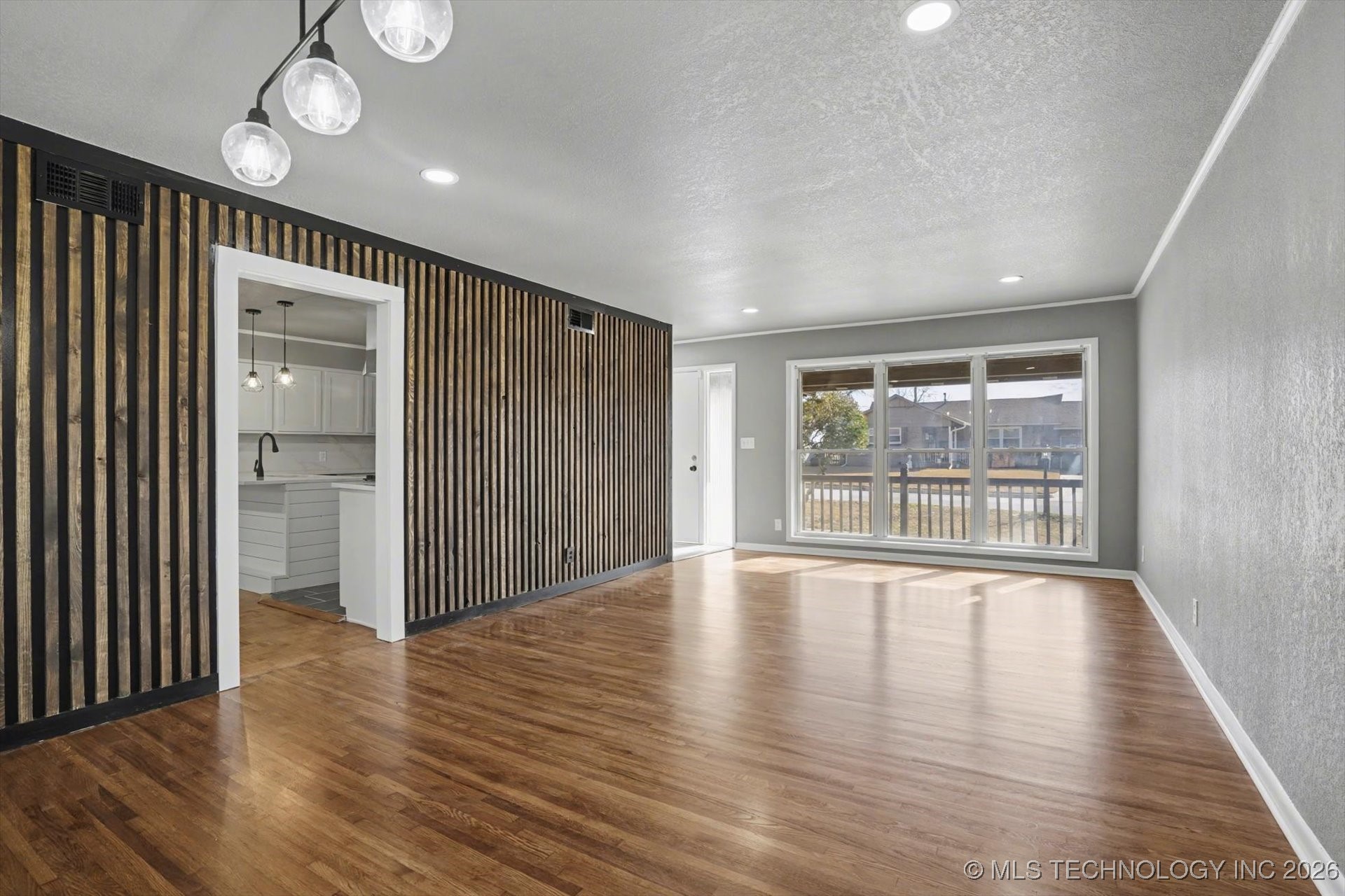 6759 E 26th Court Property Photo 11