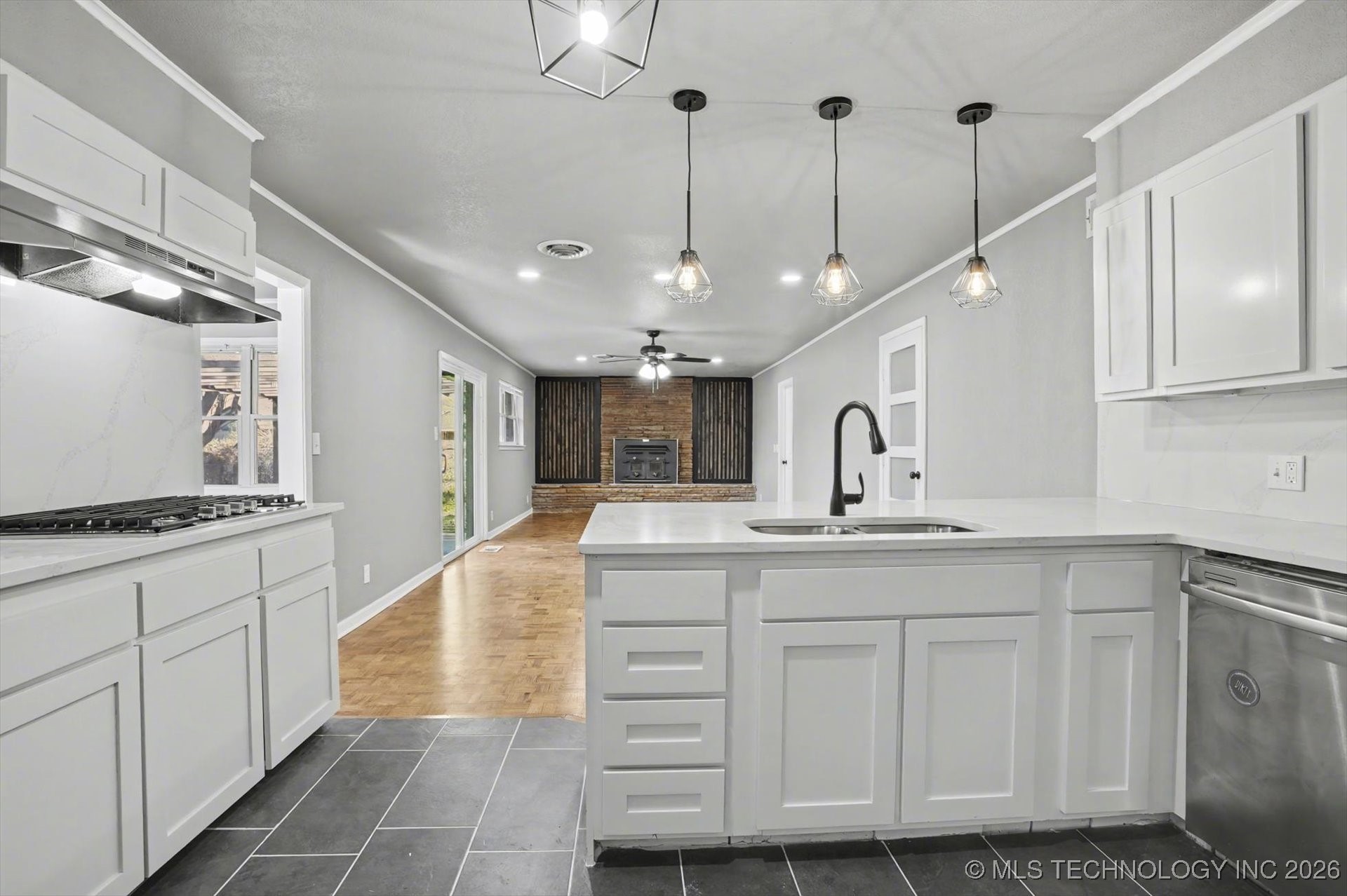 6759 E 26th Court Property Photo 13