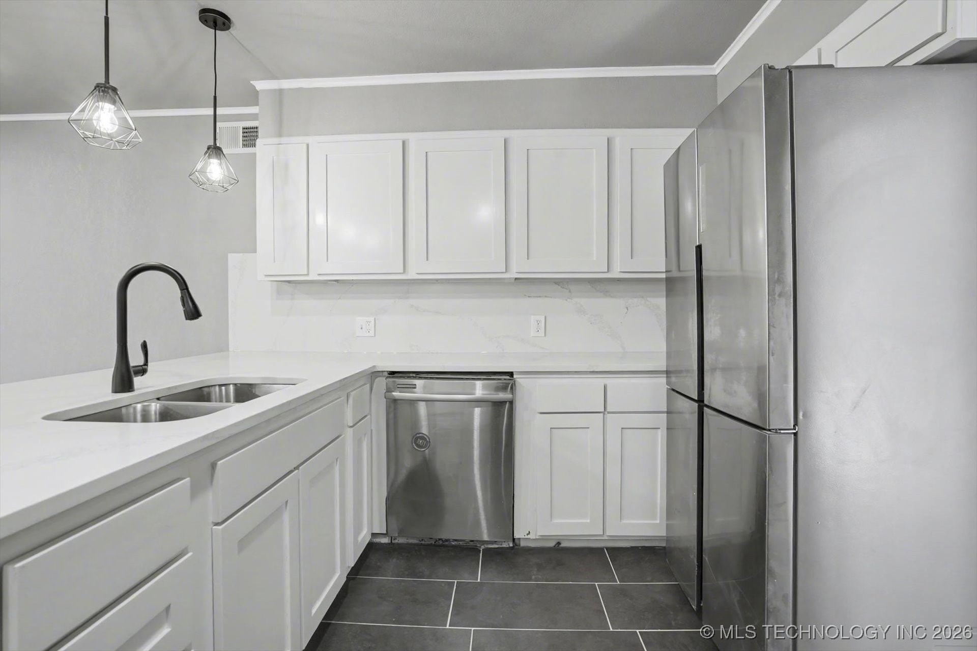 6759 E 26th Court Property Photo 14