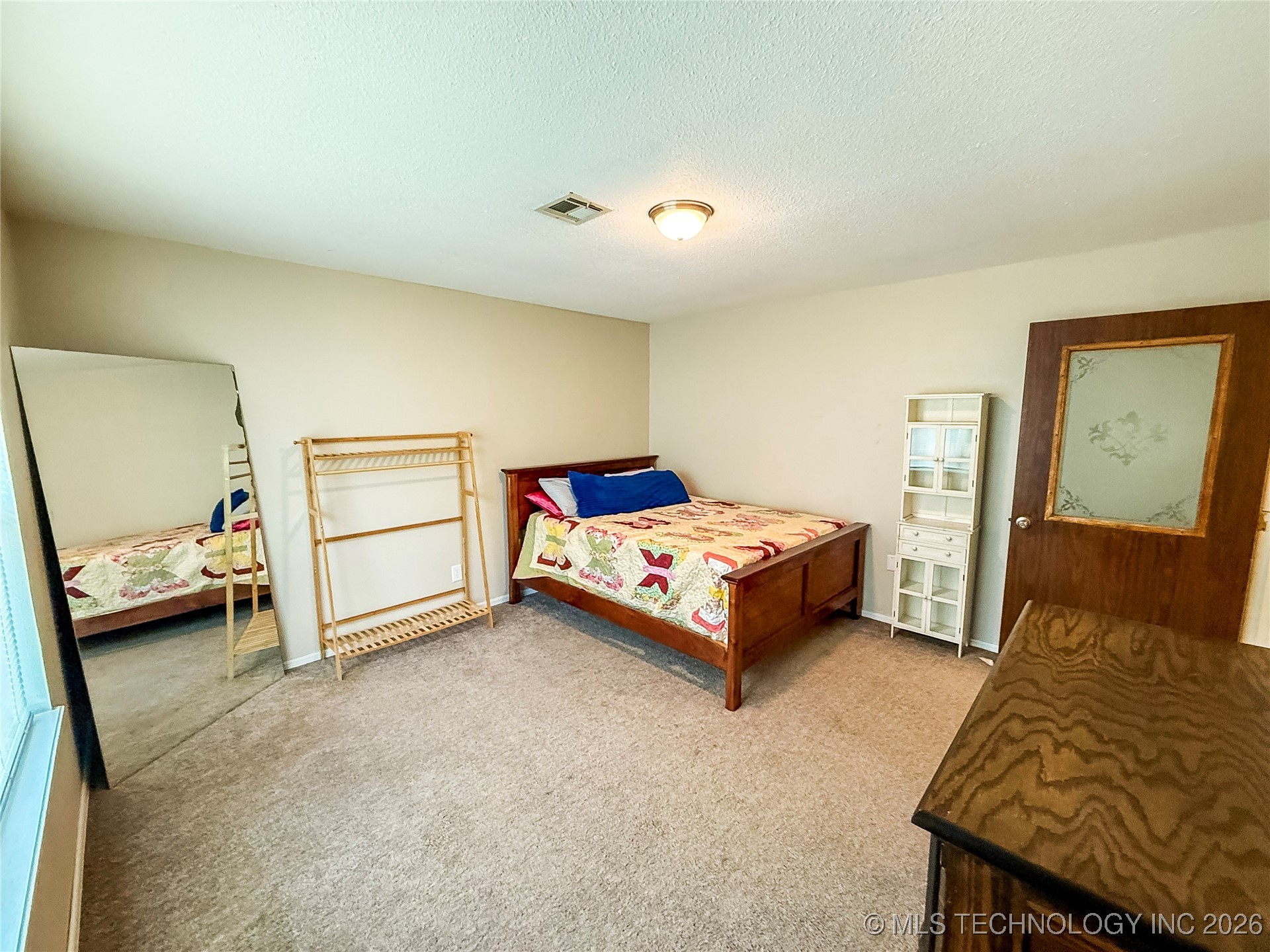 90 Barbara Property Photo 18