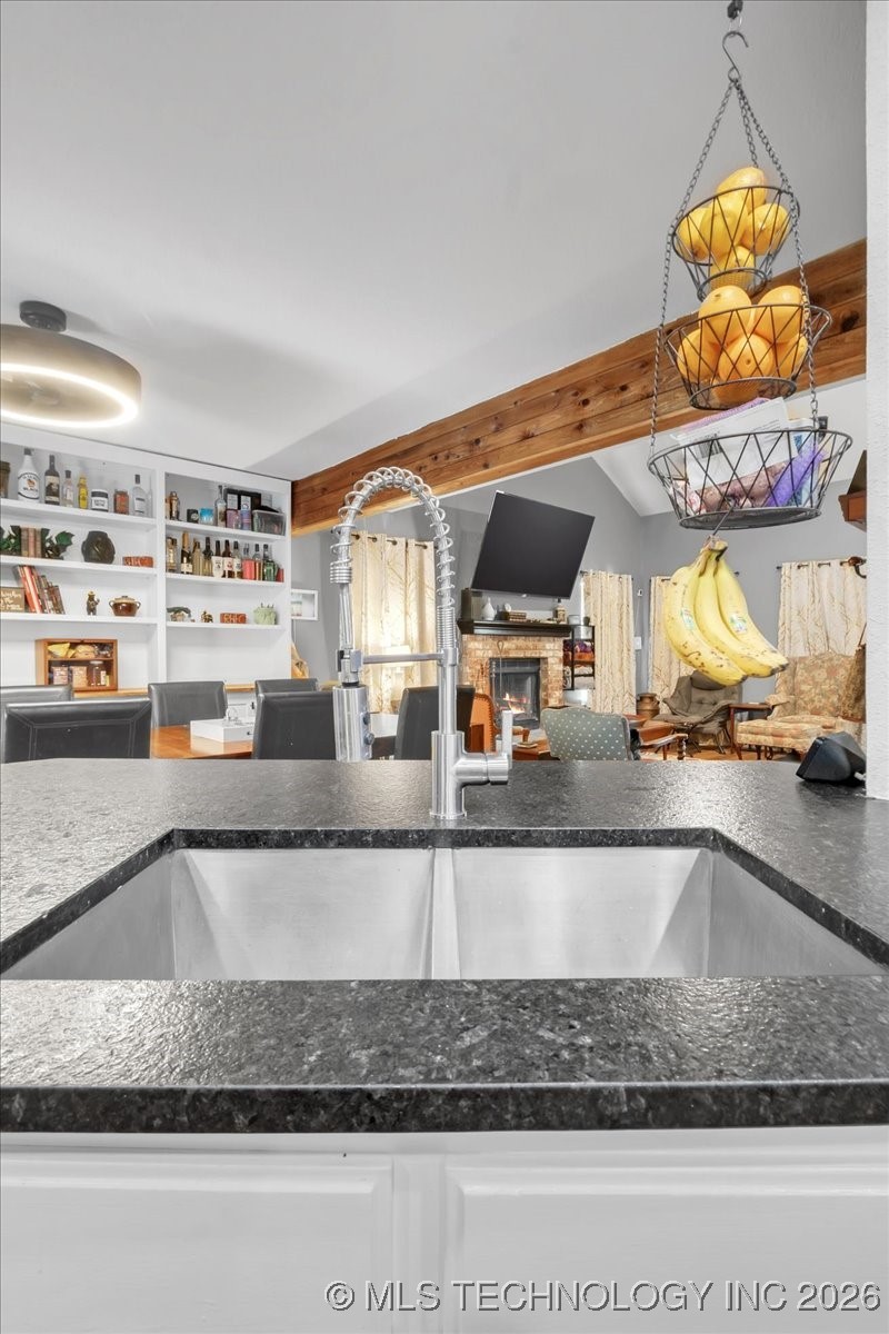 8210 N 126th Avenue Property Photo 16