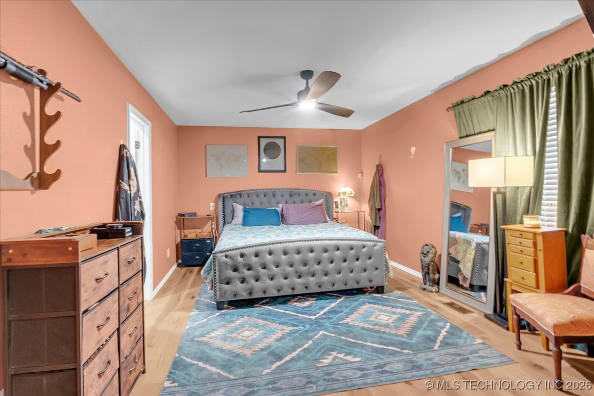 8210 N 126th Avenue Property Photo 17