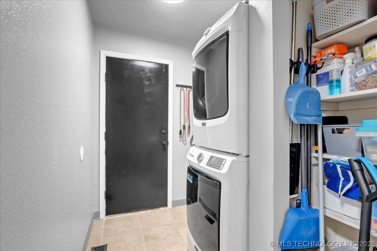 8210 N 126th Avenue Property Photo 26