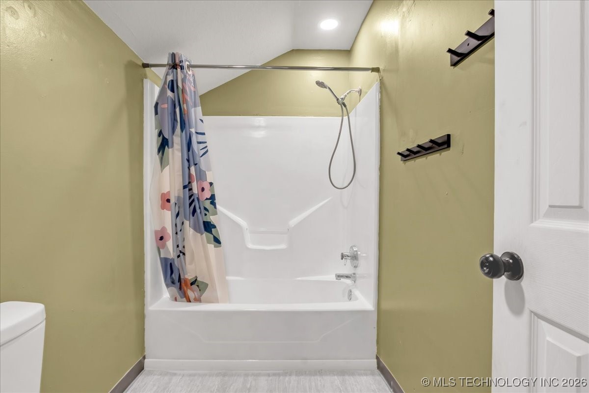 8210 N 126th Avenue Property Photo 38