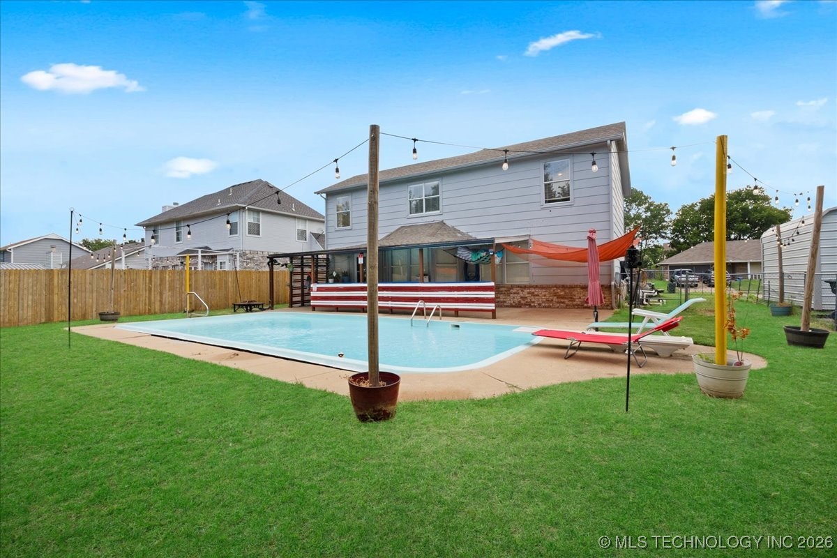 8210 N 126th Avenue Property Photo 45