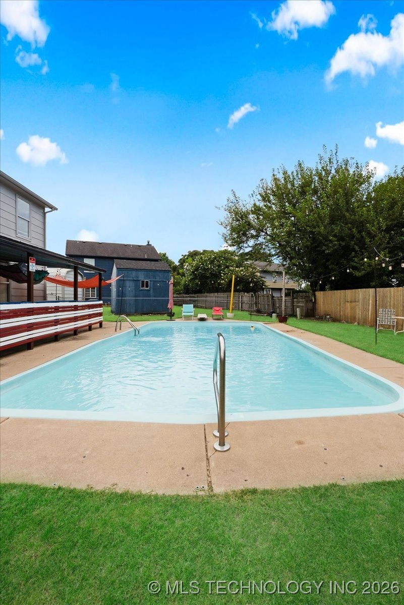 8210 N 126th Avenue Property Photo 48