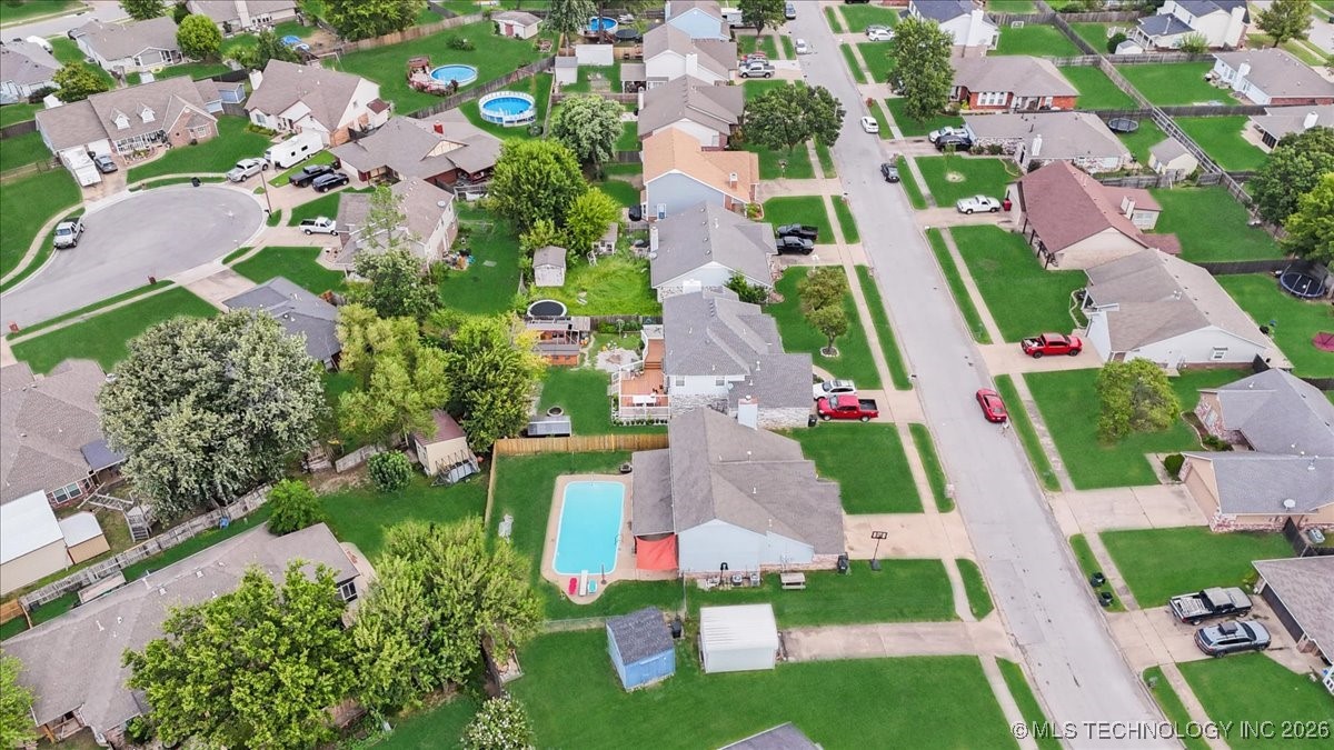 8210 N 126th Avenue Property Photo 55