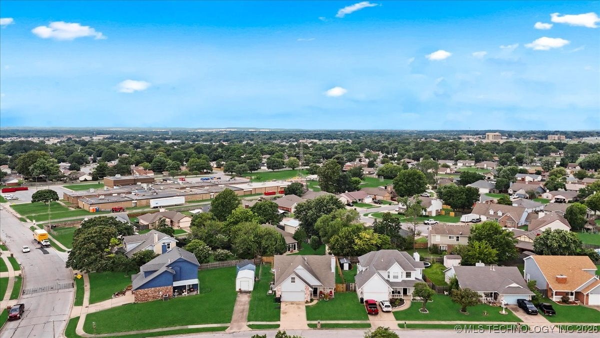 8210 N 126th Avenue Property Photo 57