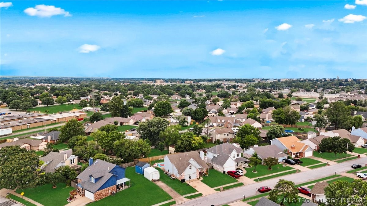 8210 N 126th Avenue Property Photo 58