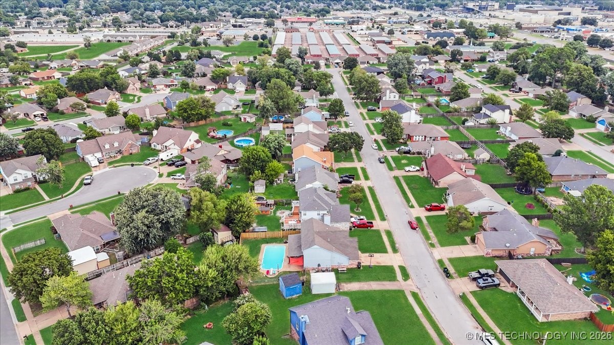 8210 N 126th Avenue Property Photo 60