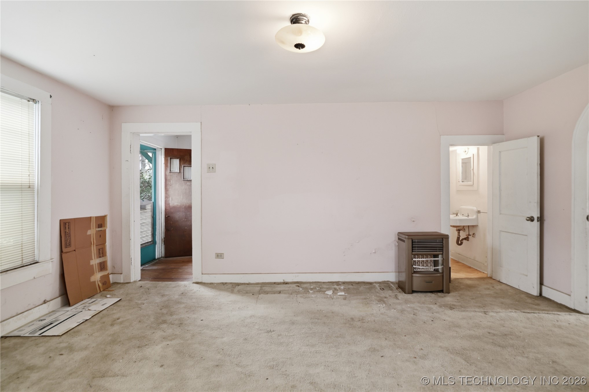 1723 W Cedar Street Property Photo 3