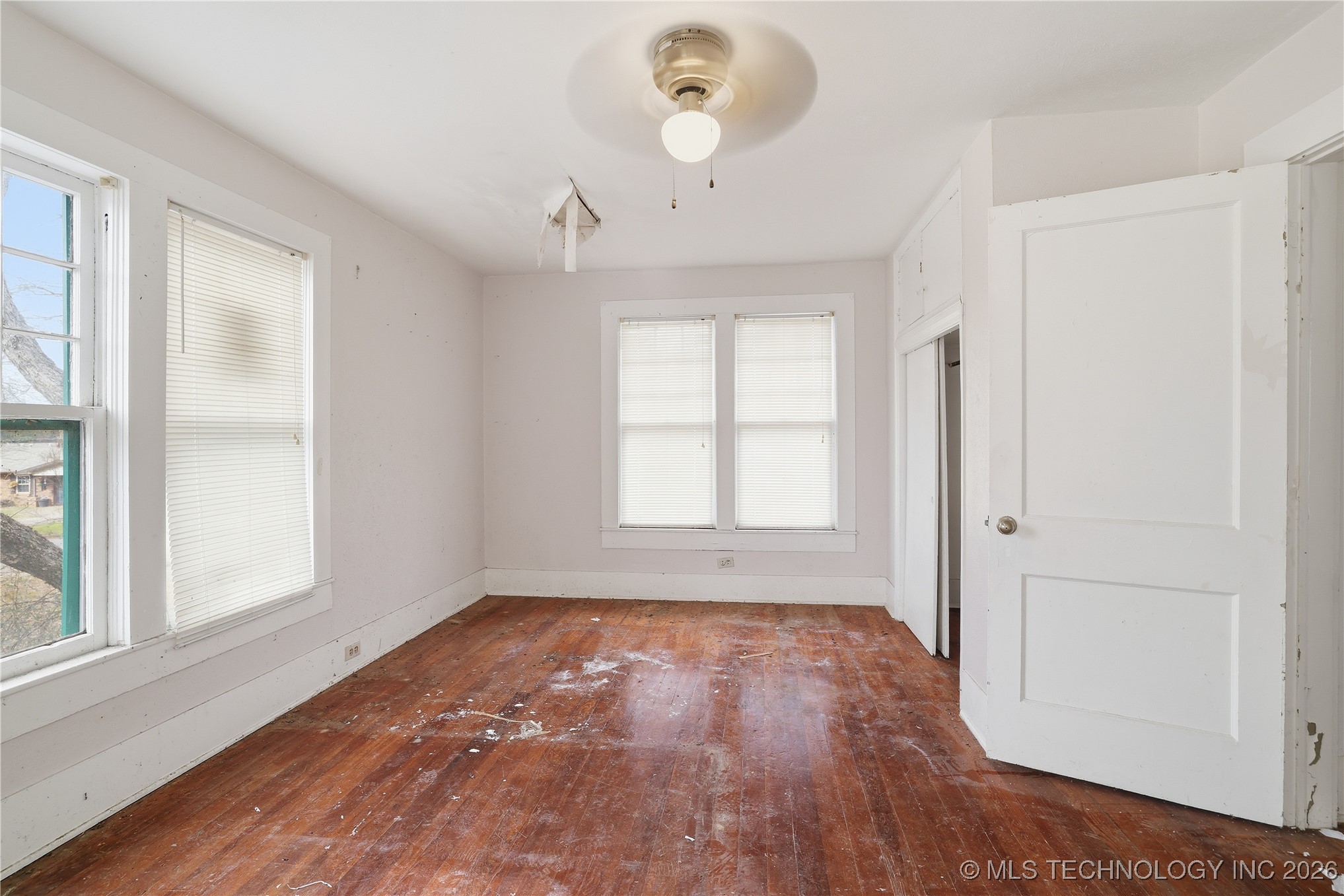 1723 W Cedar Street Property Photo 12