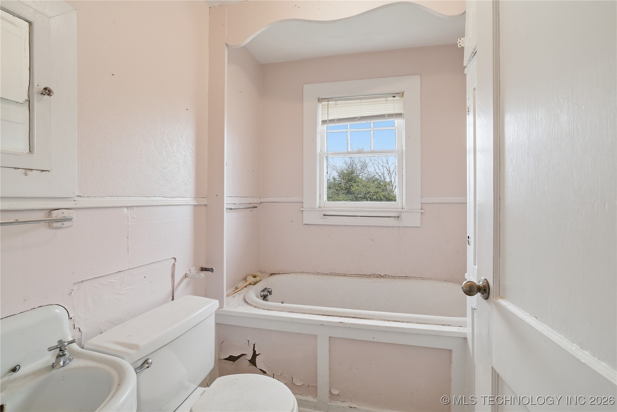 1723 W Cedar Street Property Photo 13