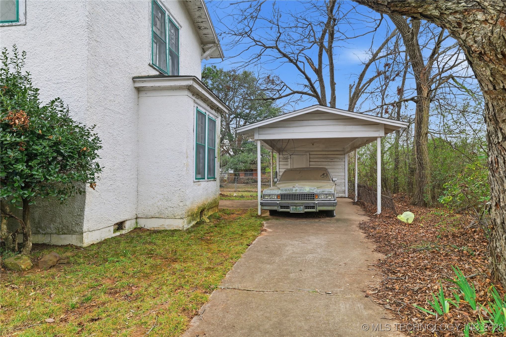 1723 W Cedar Street Property Photo 16