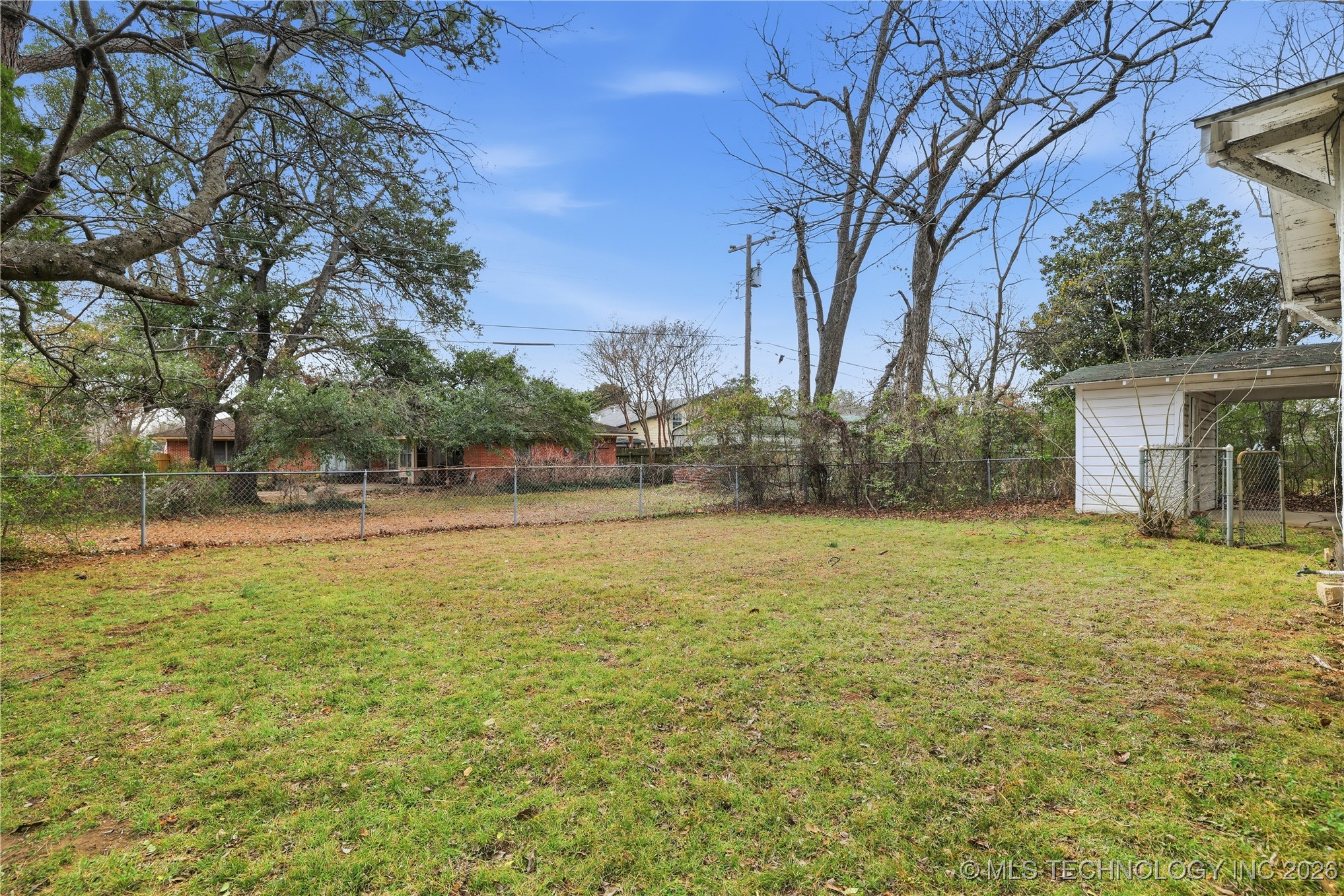 1723 W Cedar Street Property Photo 17