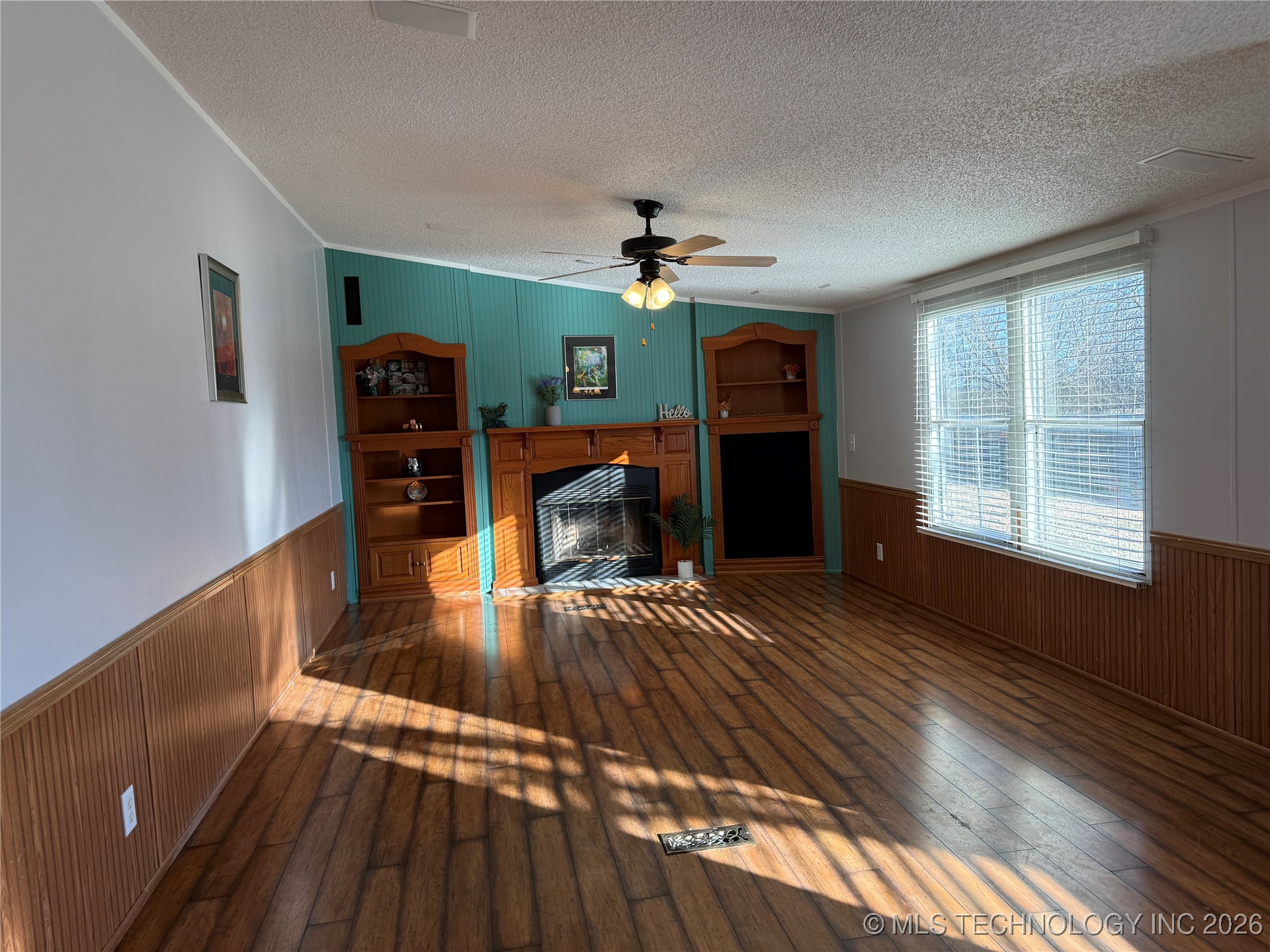 607 Crabapple Court Property Photo 2