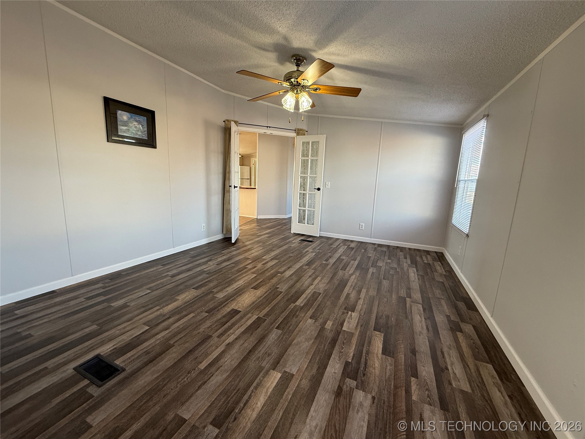 607 Crabapple Court Property Photo 6