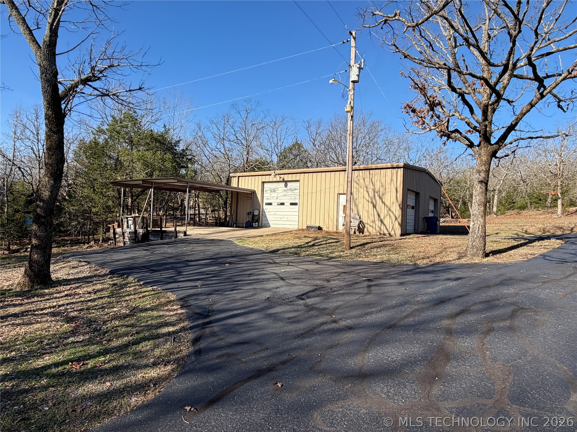 215 Murphy Property Photo 32