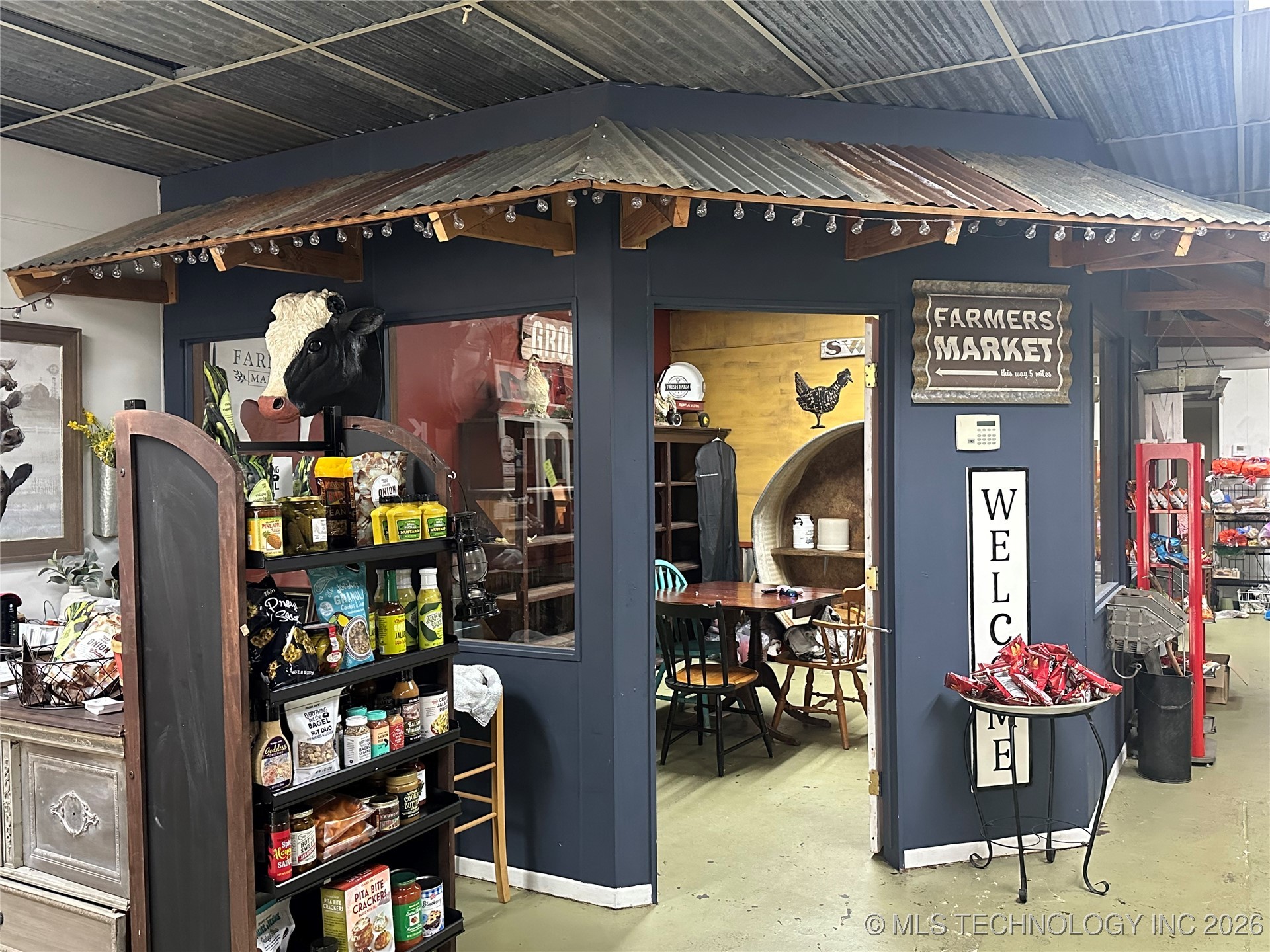 414 W Main Street Property Photo 3