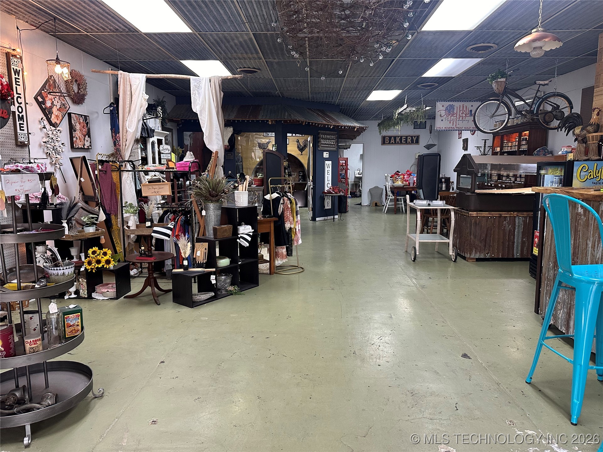 414 W Main Street Property Photo 4