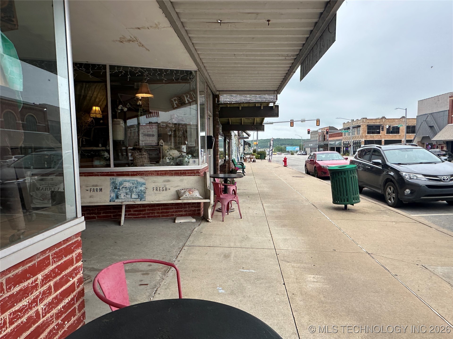 414 W Main Street Property Photo 6