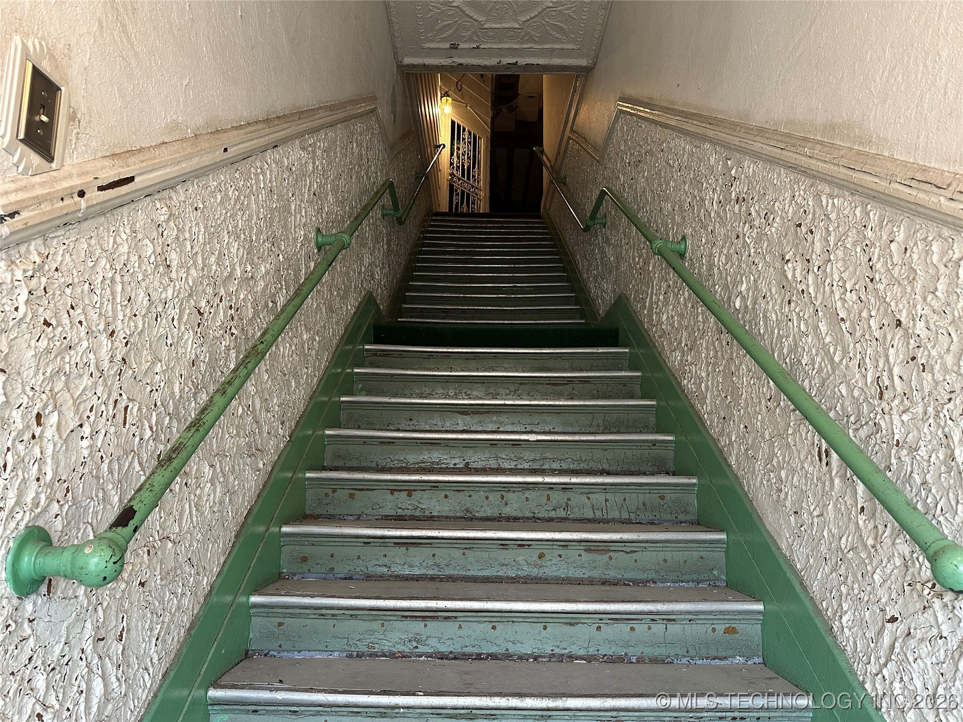 414 W Main Street Property Photo 8