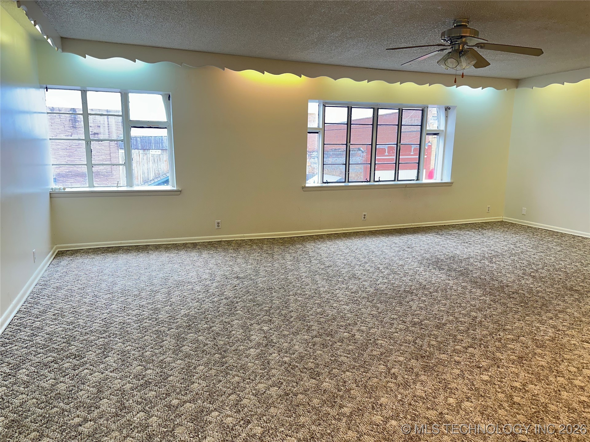 414 W Main Street Property Photo 10