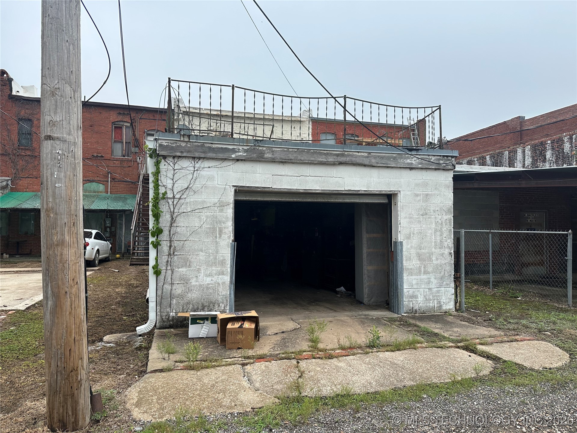 414 W Main Street Property Photo 20