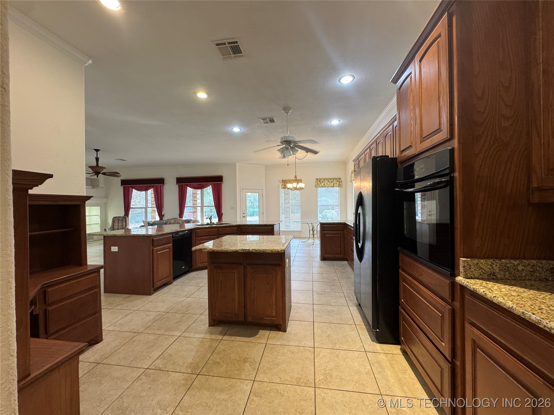 3201 Greenbriar Property Photo 7