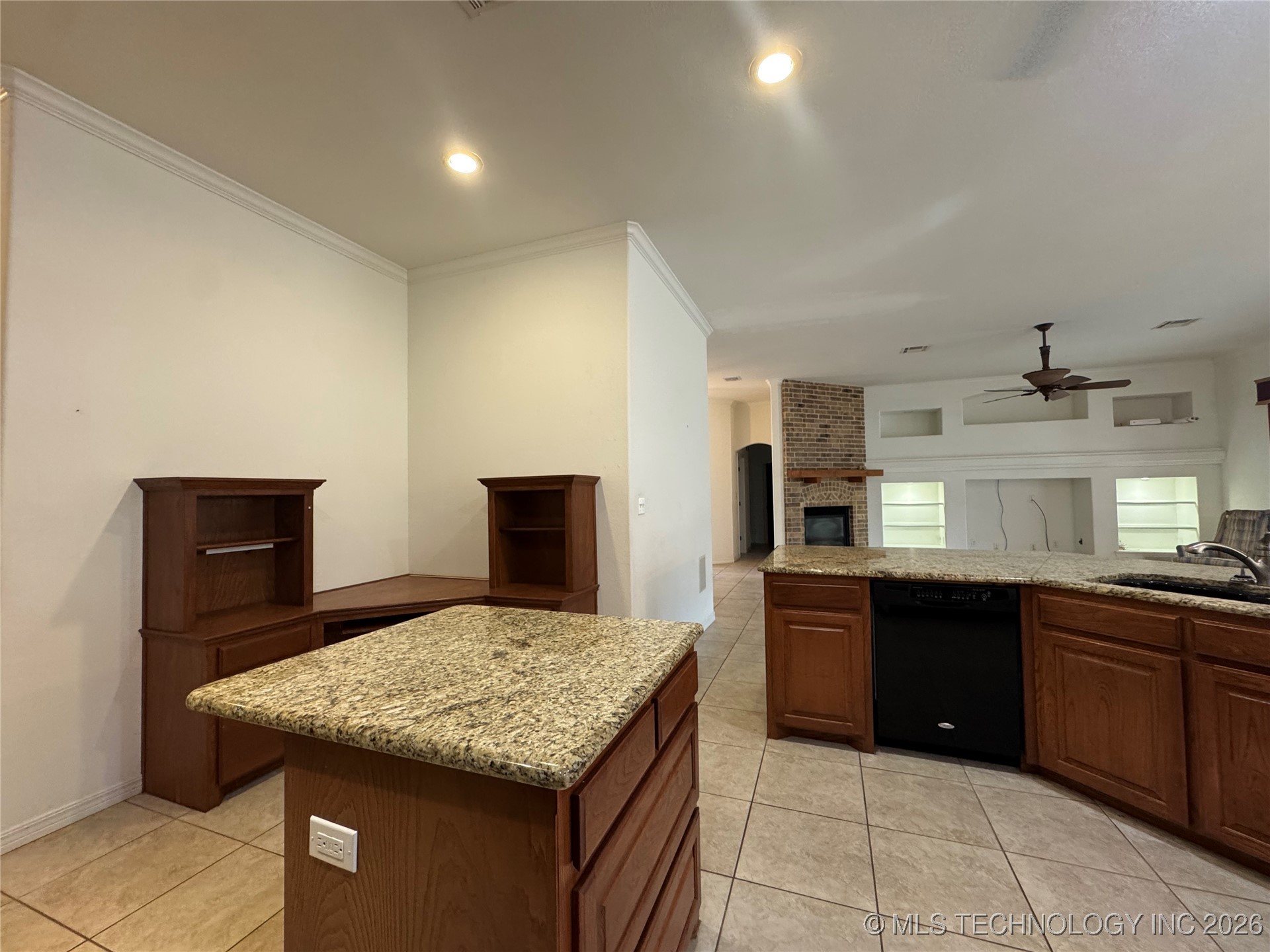 3201 Greenbriar Property Photo 10