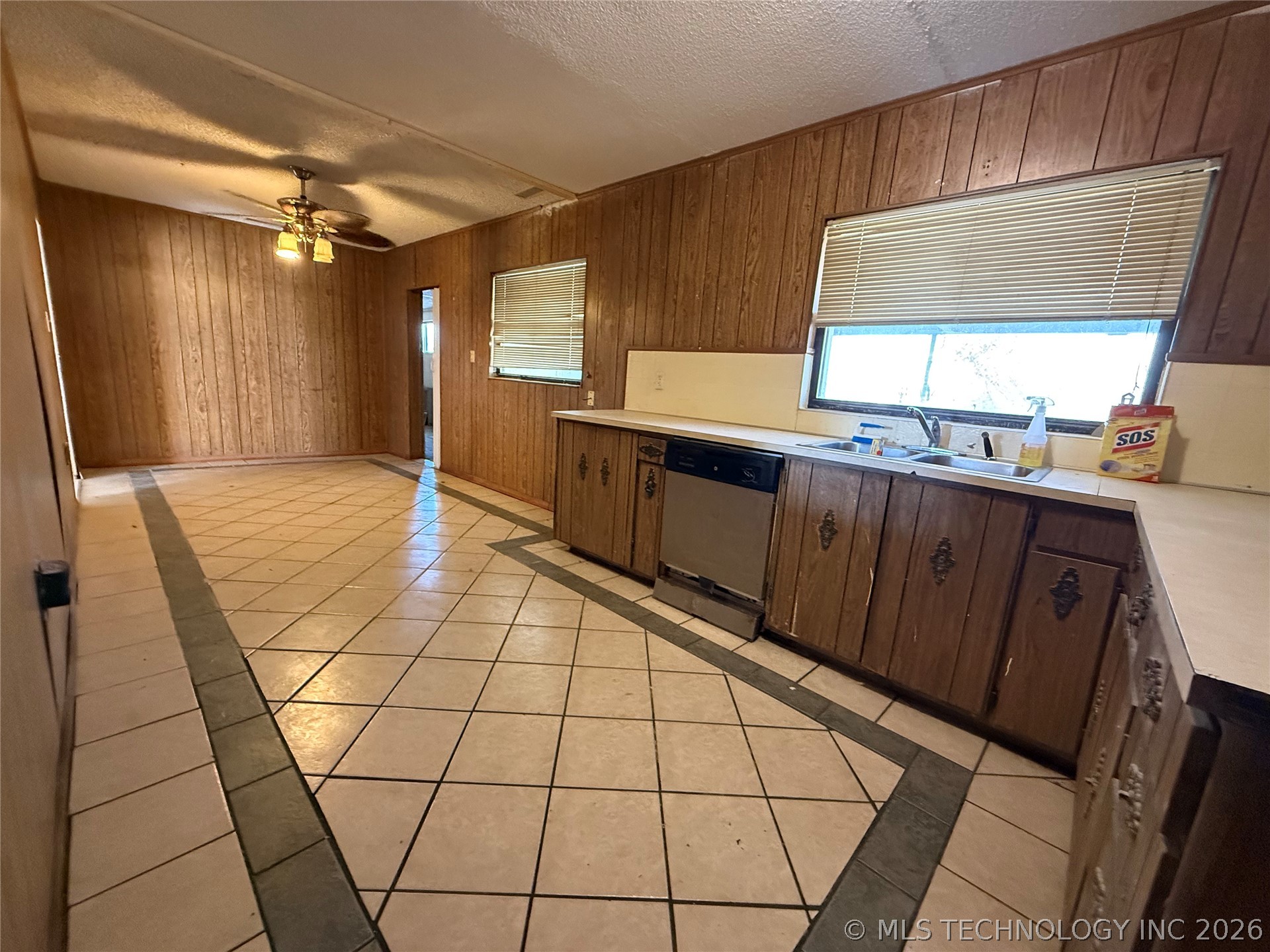 45 15th Nw Property Photo 4