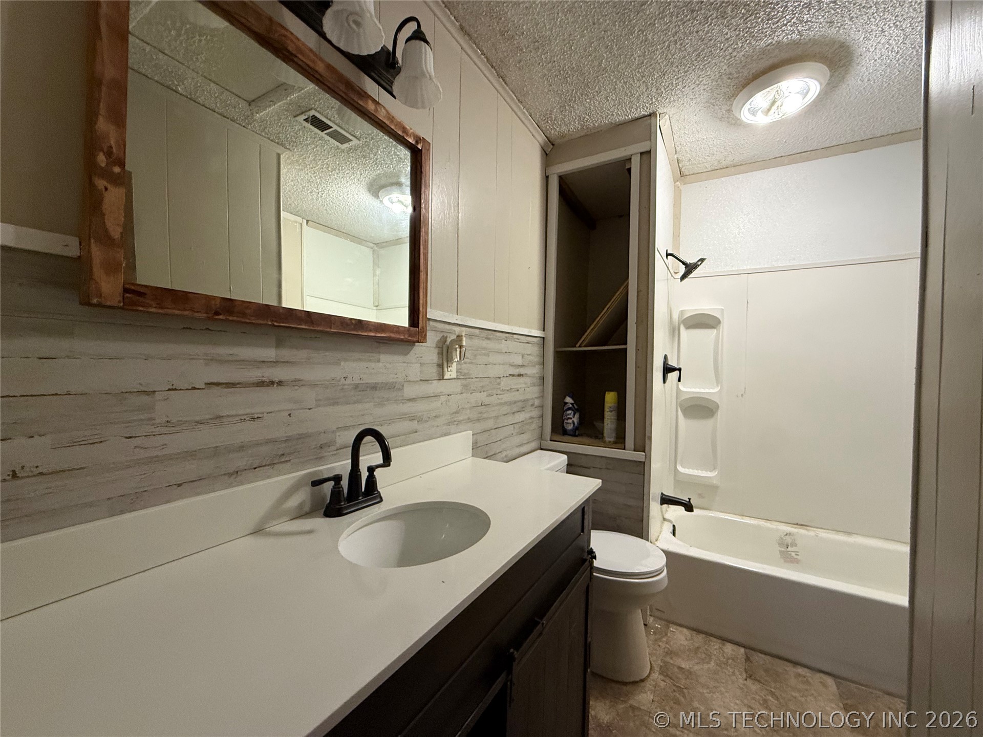 45 15th Nw Property Photo 5