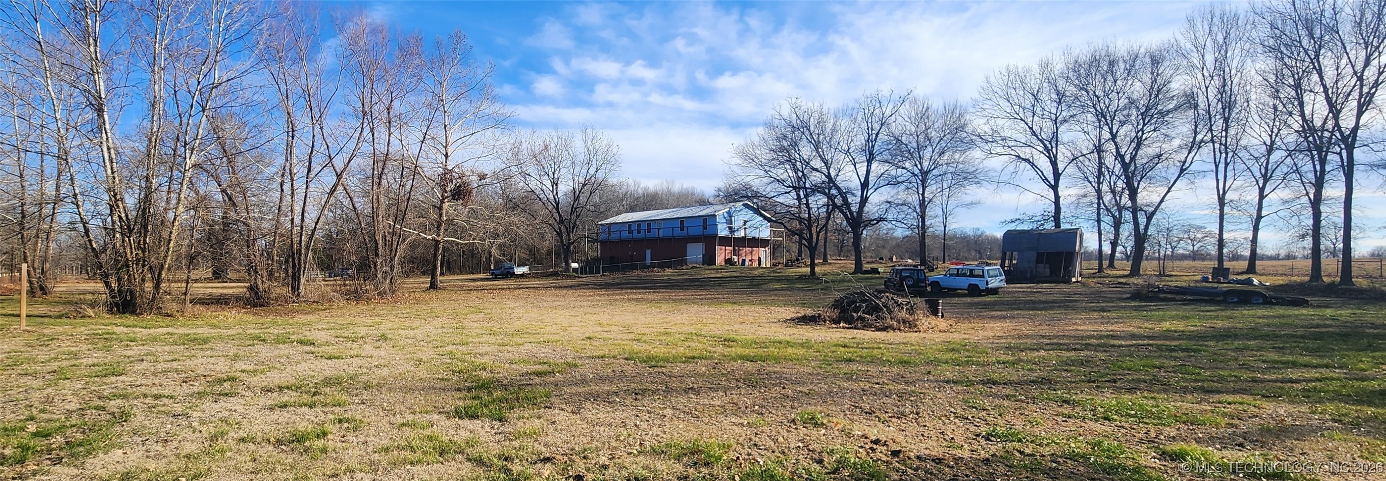 2723 S Park Property Photo 4