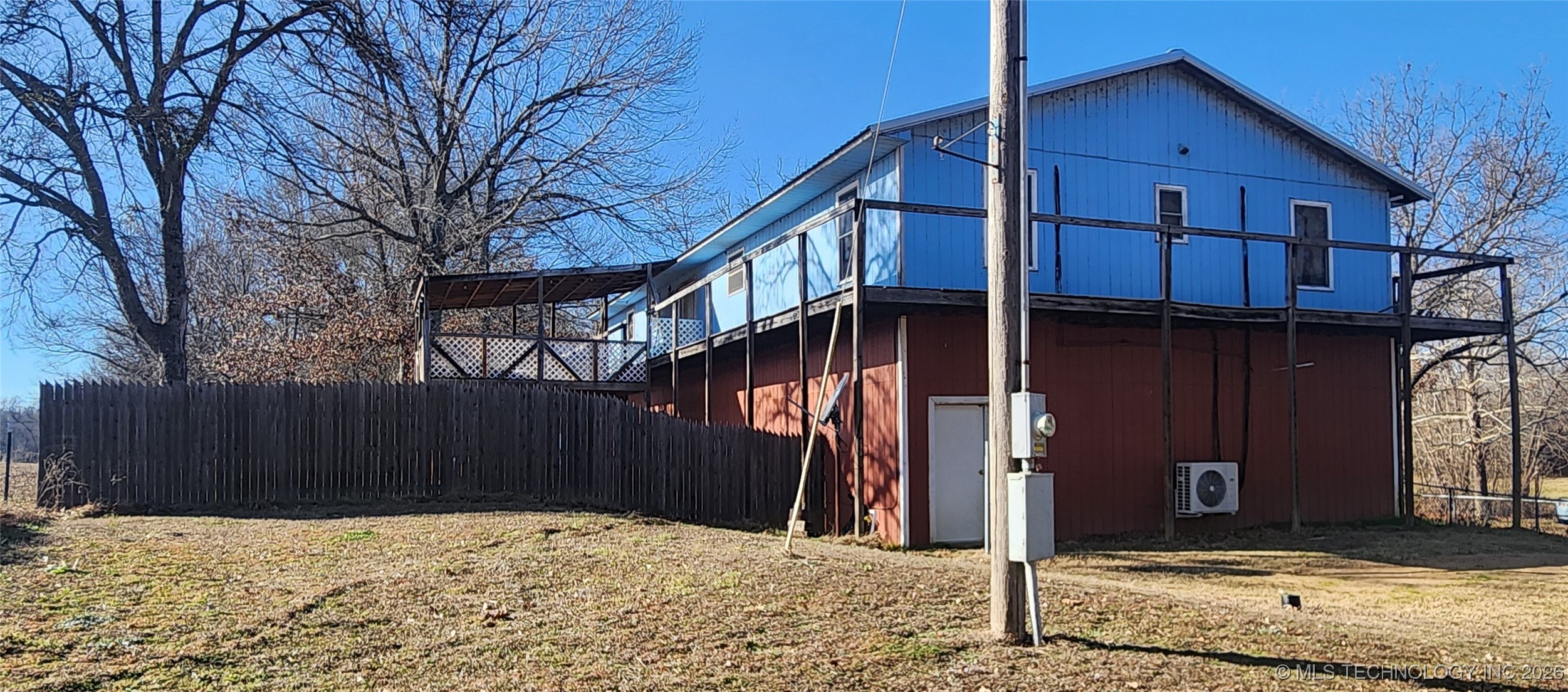 2723 S Park Property Photo 15