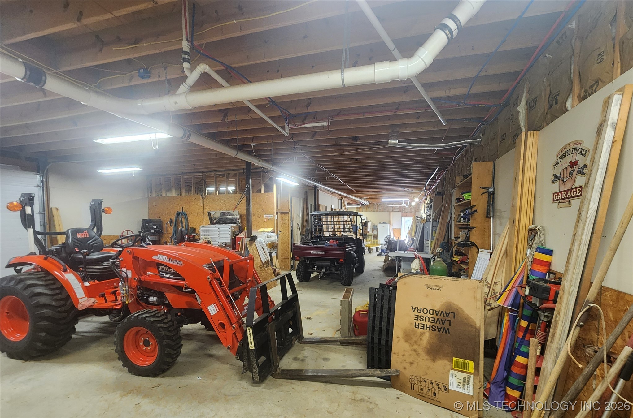 2723 S Park Property Photo 28