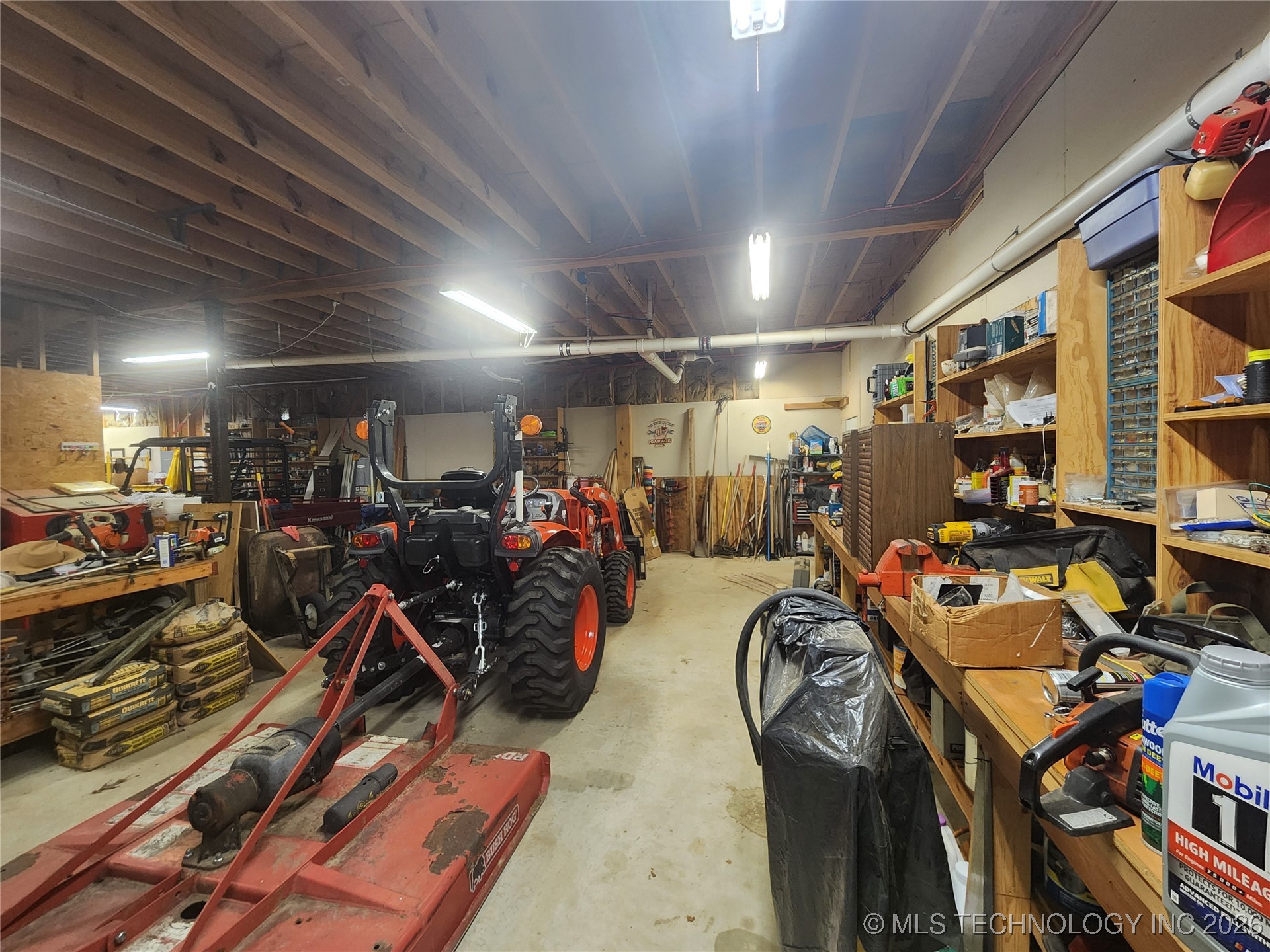 2723 S Park Property Photo 29