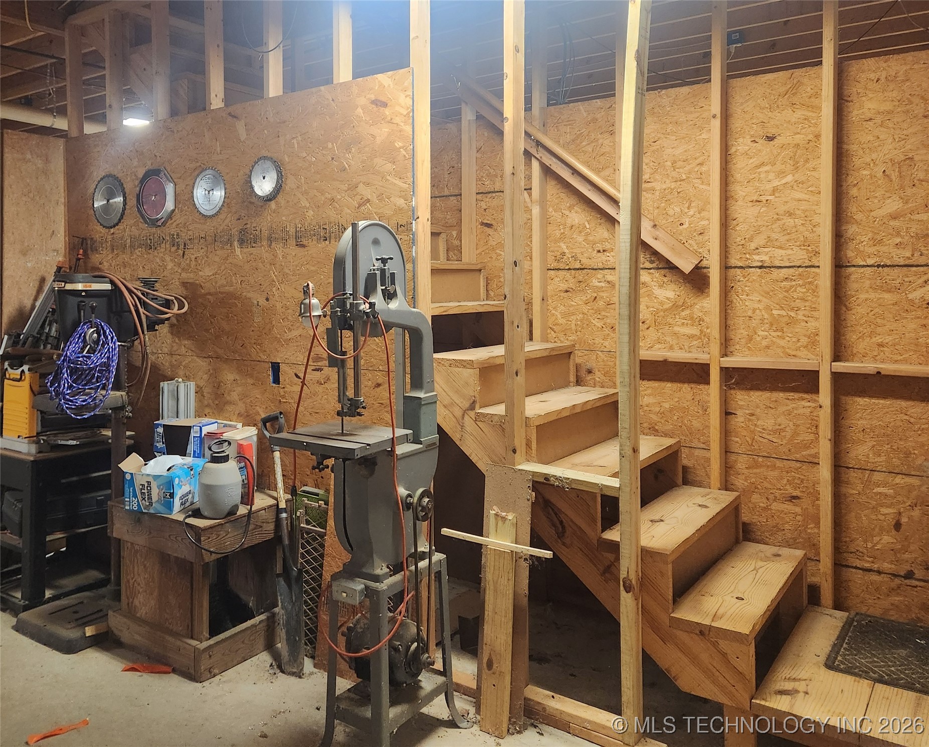 2723 S Park Property Photo 43