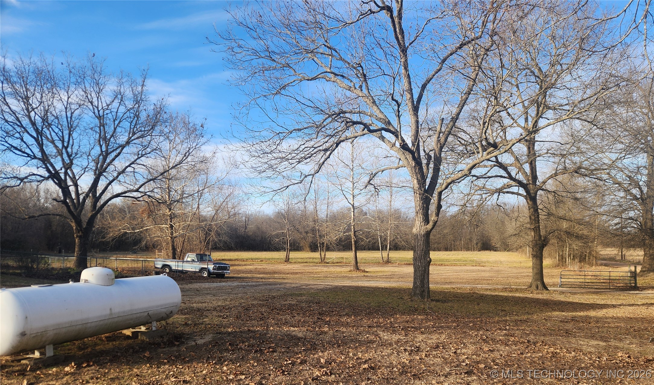 2723 S Park Property Photo 44