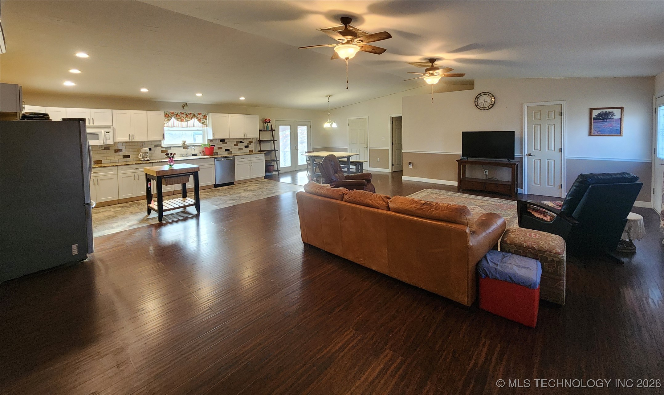 2723 S Park Property Photo 56