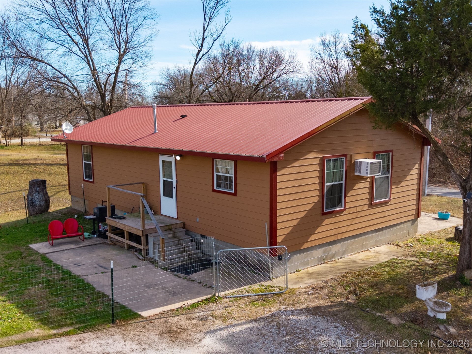 104 S Denver Property Photo 1