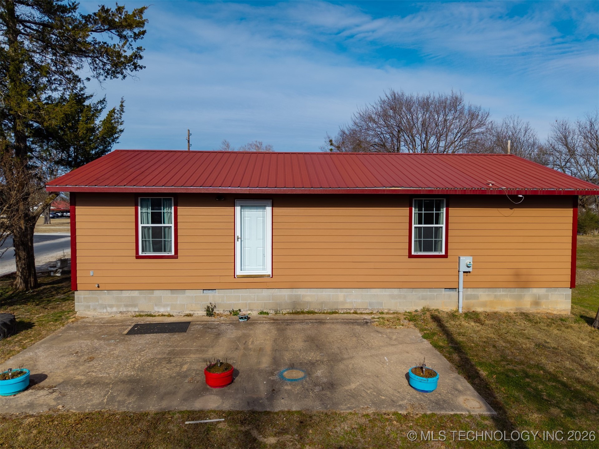 104 S Denver Property Photo 3