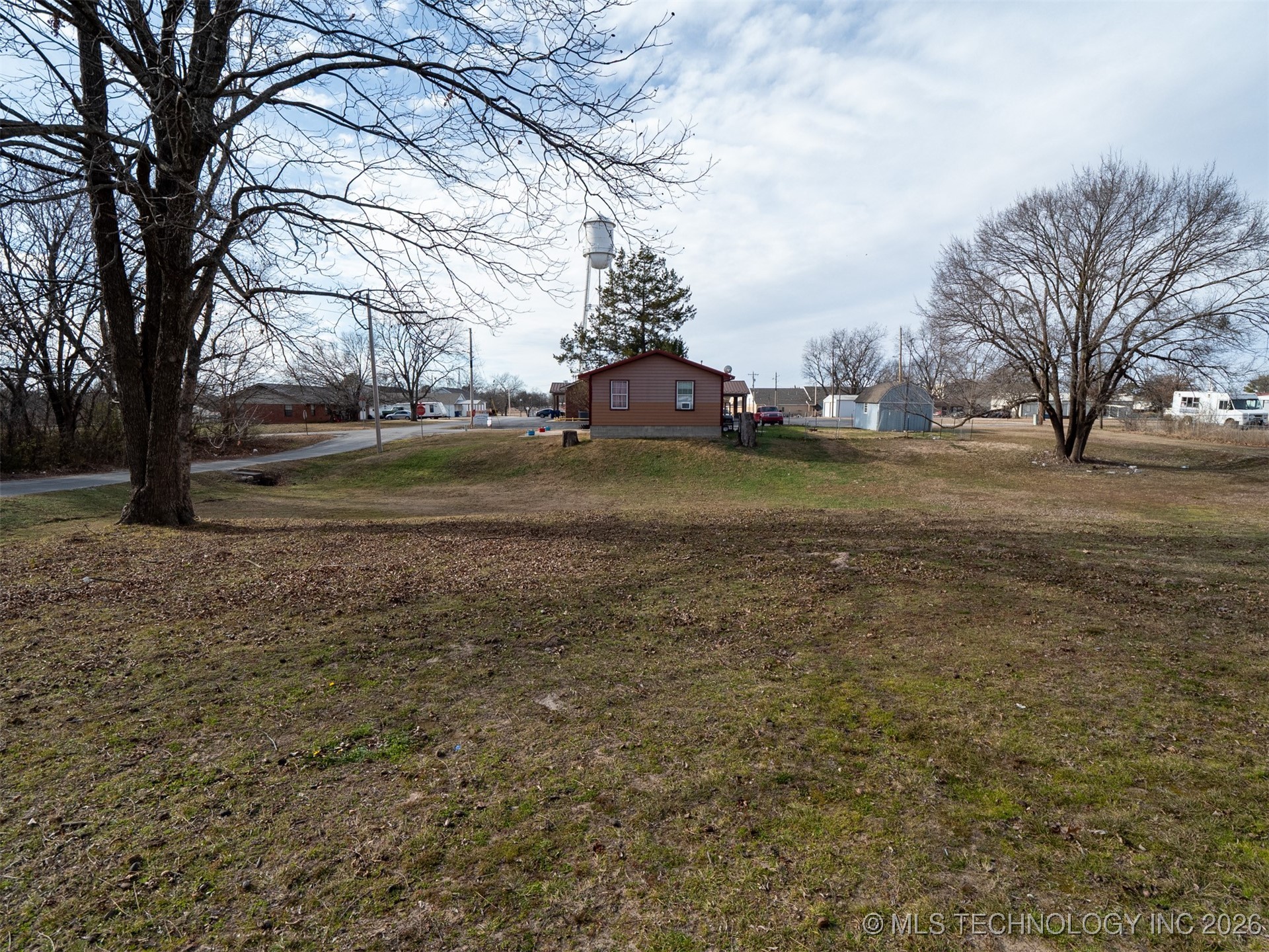104 S Denver Property Photo 24