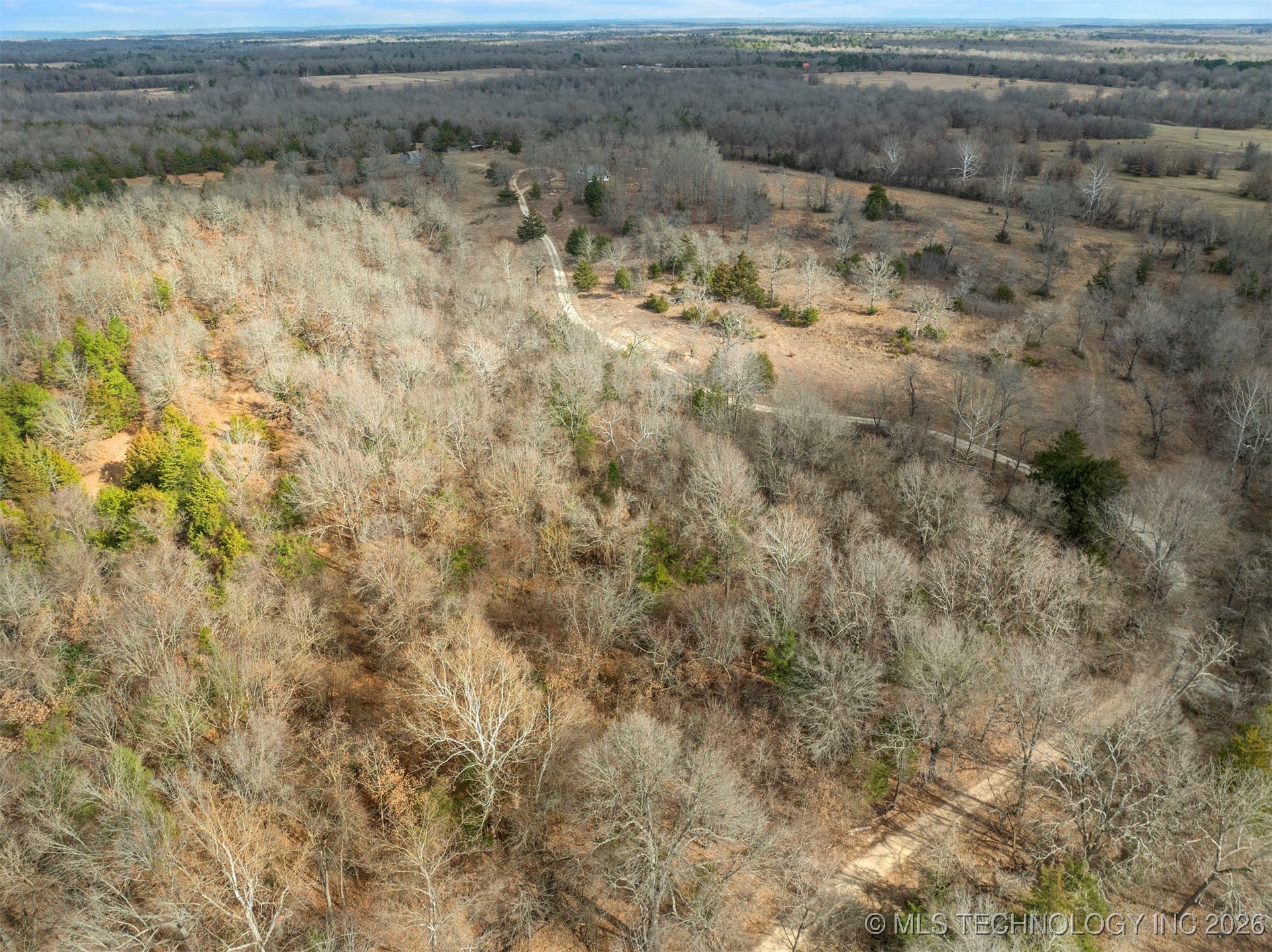 19 E 2010 Road Property Photo 3